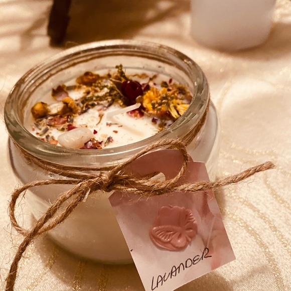 DIY| Monarch|Vegan-Friendly candles | Lavender essential oils. - Picture 2 of 6
